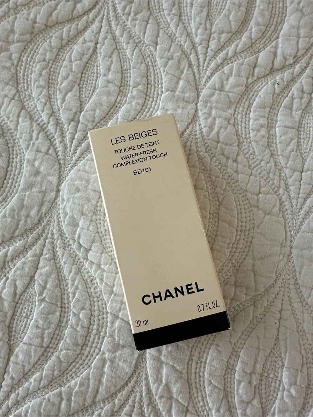 CHANEL Les Beiges Touche de Teint Water-Fresh Complexion Touch - BD101
